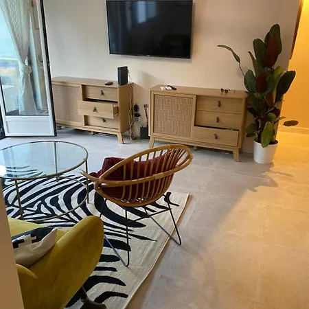 Pinede Apartamento *